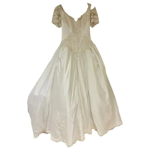 Wedding Dress UK Size 12 Jasmine Bridal Vintage Full satin skirt in cathedral length train COLLECTION DUBLIN 18