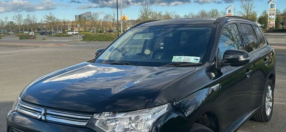 Mitsubishi Outlander PHEV 2.0 Hybrid 2015