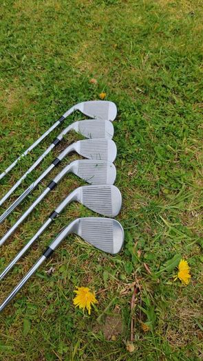 TaylorMade Qi irons