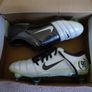 Football Boots Nike Air Zoom T90 III White/Grey (2004) Size 8UK SG Image 2