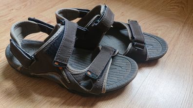 Karrimor Sandals.    UK 7