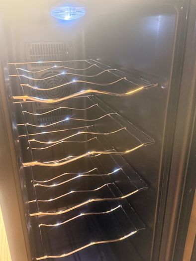 Camry CR 8068 Refrigerator for wines 33 L/12 bottles mini fridge