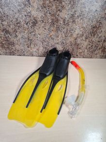 Crane diving flippers size Uk 6-7 EU 40-41 with snorkel breathing tube