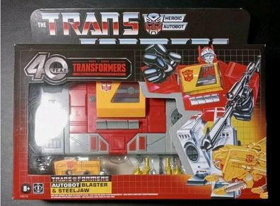 Retro Transformers Autobot Blaster & Steeljaw 40 Years Hasbro LAST ONE