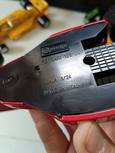 5 NOS Bburago 1/24 Grand Prix Cars