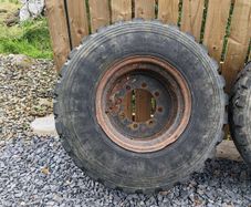 dumper trailer wheels