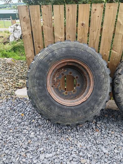 dumper trailer wheels