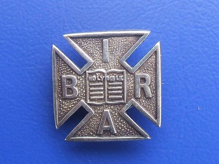 International Bible Reading Association (IBRA) - a vintage silver membership badge (1920s / 1930s)