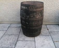 Oak barrel