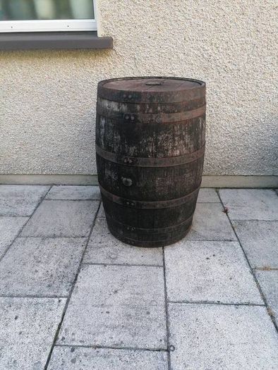 Oak barrel