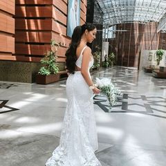 WEDDING dress ,shoes and veil,decorations,flower bouquet