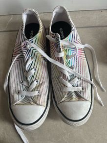girls converse