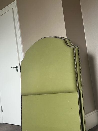 headboard