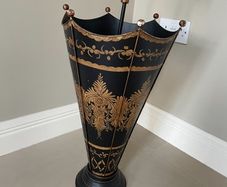 Umbrella shape umbrella stand