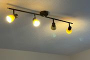 Ceiling lightning