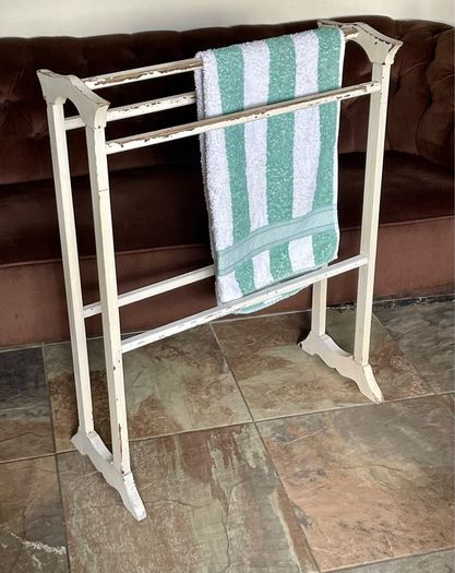 Early 20th Century Art Deco Shape Tall Freestanding Painted Wooden Towel Rail or Quilt Rack
