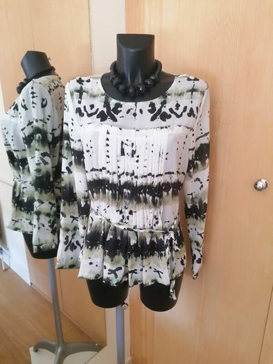 Women's Blouse NWT SIZE 16