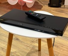Sony BDP-S480 3D Blu-ray / SACD / CD / DVD Player with Remote Control