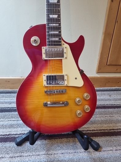 Les Paul Style Electric Guitar