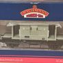 BACHMANN 20T brake van model train carraige 37-528C scale  1:76/00 BRAND NEW BOXED Image 2