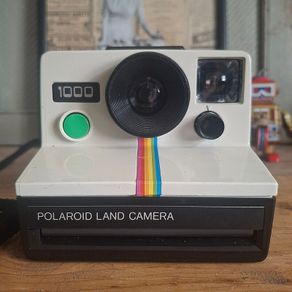 1970s Polaroid 1000 Land Camera