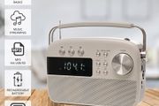 2 Band Rechargeable Radio Ivory White