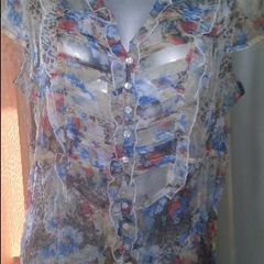 Floral summer blouse size UK18/20 EUR46/48 Postage included