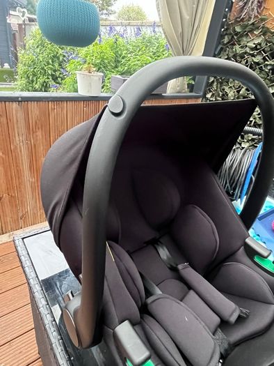 Enfasafe i-Size Infant Carrier Car Seat