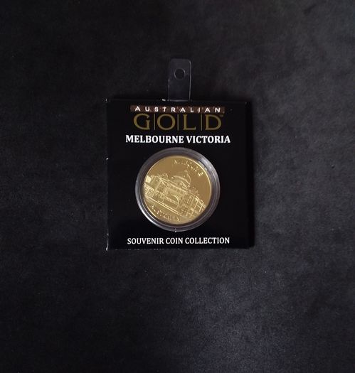 Australian Gold " Melbourne Victoria " Souvenir Medallion - 24K Rolled Gold Plated
