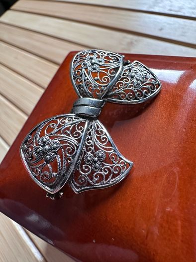 Antique filigree silver Brooch