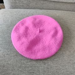 100% wool beret pink in very good condition one size fits all see last photo for exact measurements FREE STANDARD POSTAGE INCLUDED