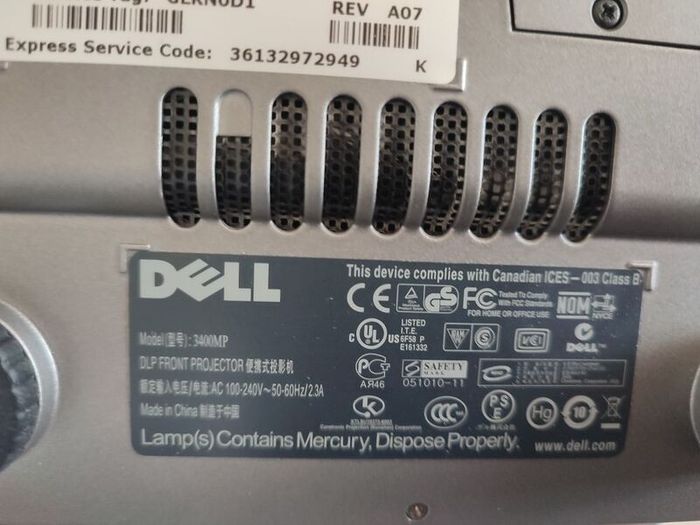 Dell DLP projector with carry case