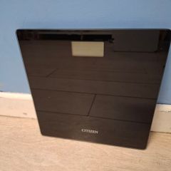 Citizen bsthroom weighing scales