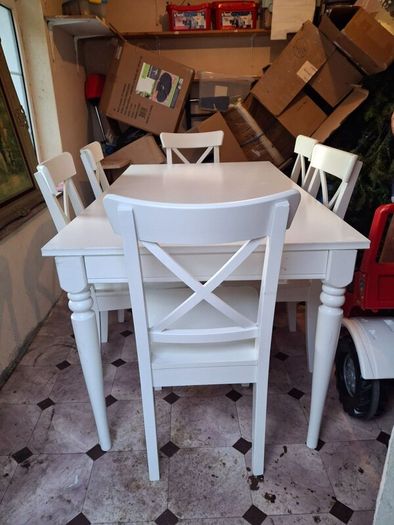 Extendable Timber Table with 6 Solid Chairs 135