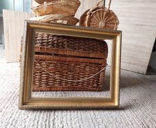picture frame wooden and golden colour.