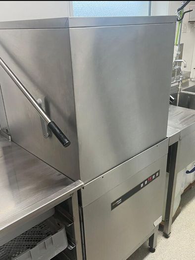 Hobart Passthrough Dishwasher