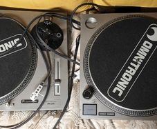 omnitronic turntables