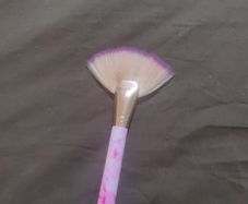 makeup brush