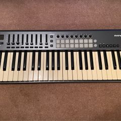 Novation Launchkey 49 Midi Keyboard