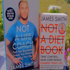 2 books by JAMES SMITH 6 euro