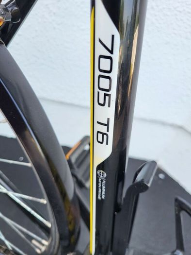 Road Bike Carerra Good Condition