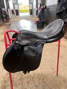 Berney Bro saddle