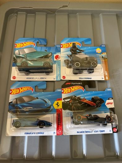 Hot Wheels Mainline Mix 4 each