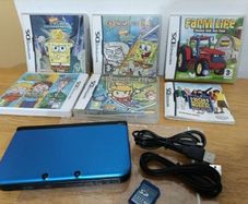 Nintendo 3DS XL blue