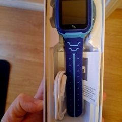BRAND NEW still in box 4g Kids Smart Watch for sale