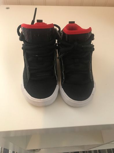 boys adidas high tops