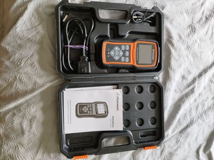 Foxwell NT630 Plus OBD2 Car Scanner (Like New!)