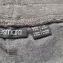 2 pairs of ladies 3/4 lenght shorts Image 3
