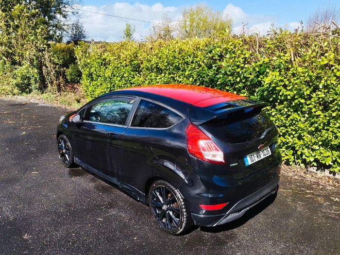 Ford Fiesta 1.0 Zetec S Black Edition 140HP