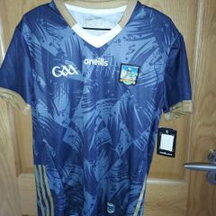Signed by Nikki Quaid Limerick Jersey